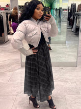 Falda midi de malla a cuadros con dobladillo irregular